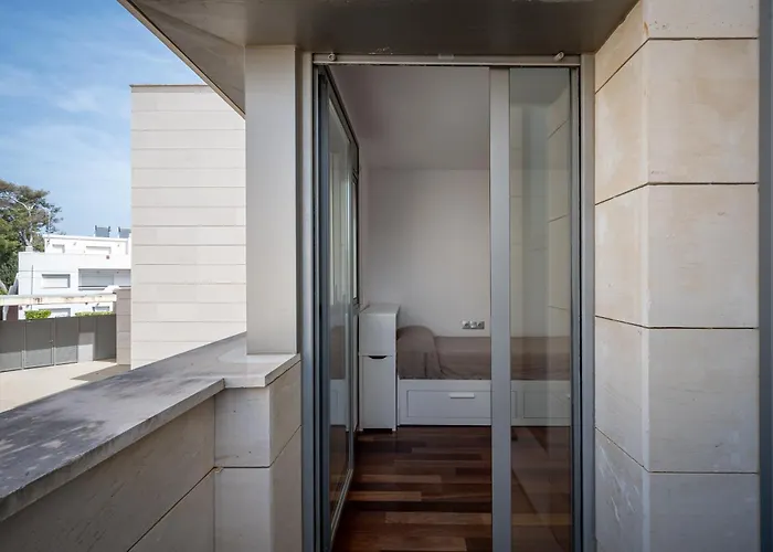 At051 A Pocos Metros De La Playa, Equipamiento Completo, Piscina Comunitaria * Torredembarra